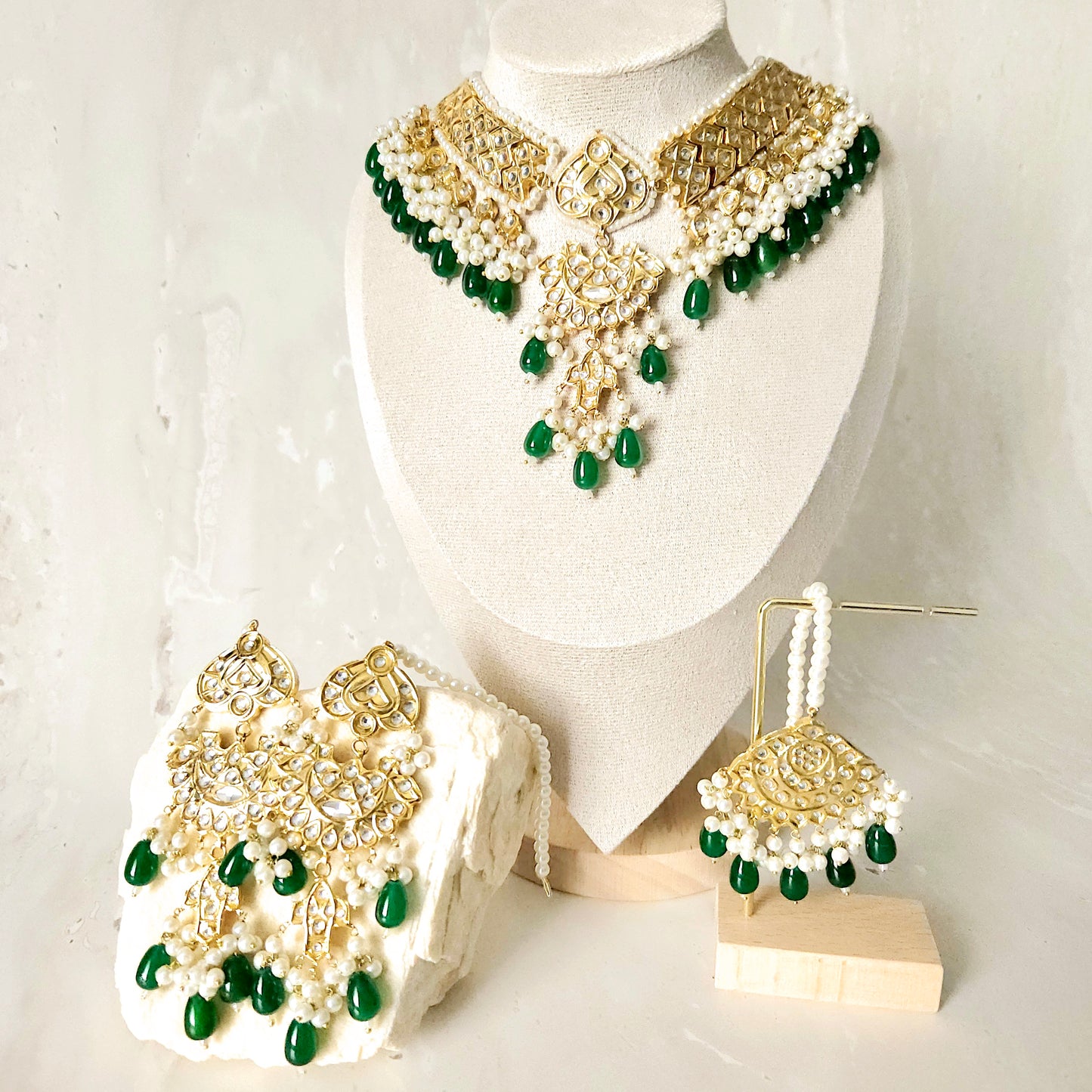 Amann necklace set with tikka