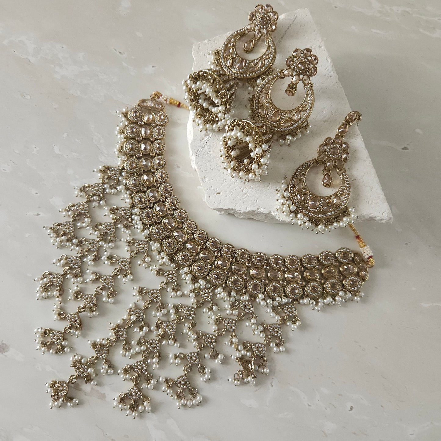 Zaha Necklace set