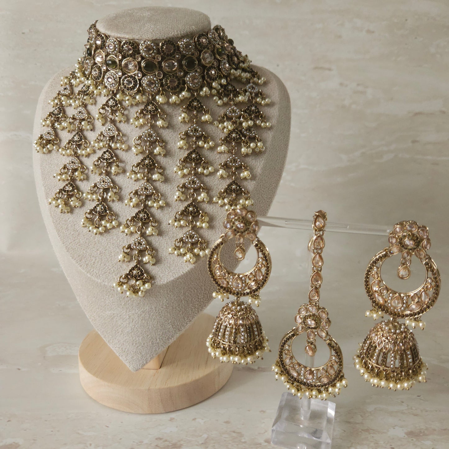 Zaha Necklace set