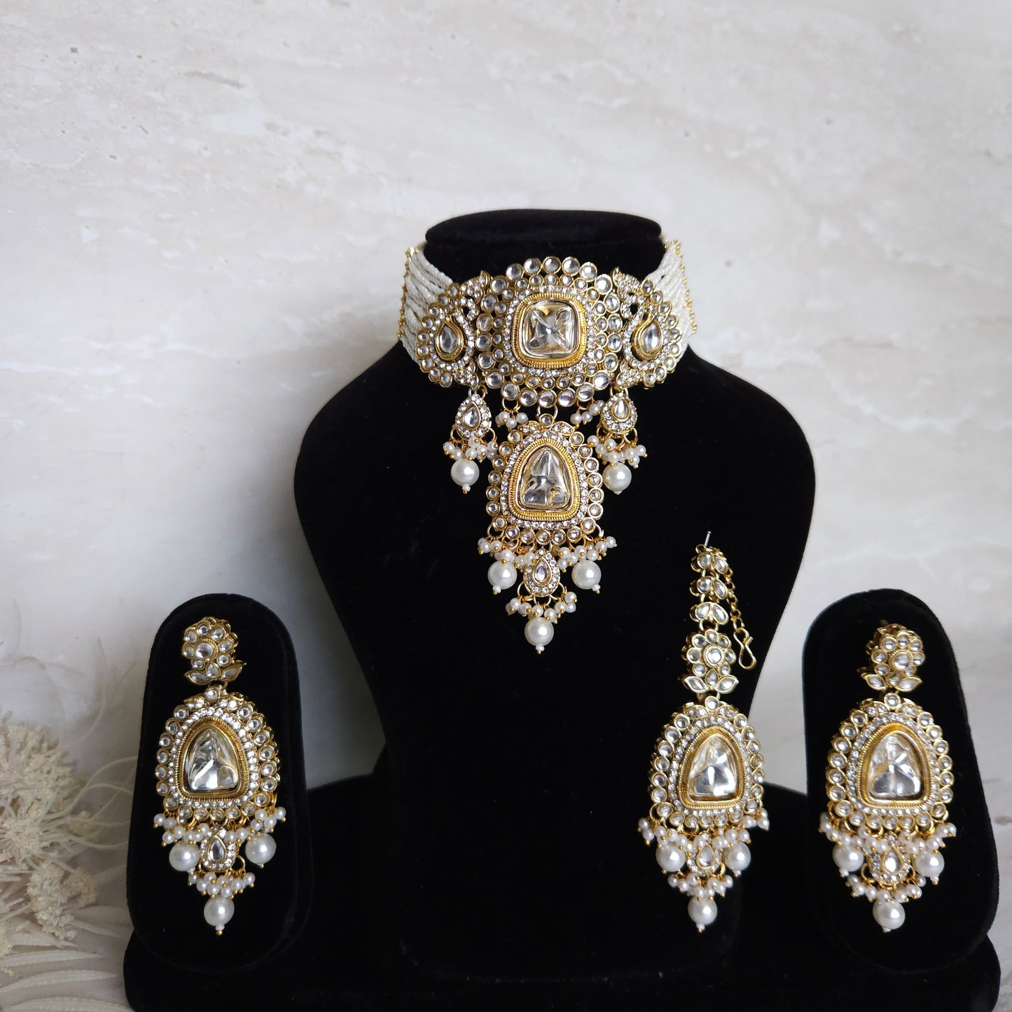 Jiya necklace set - pearl
