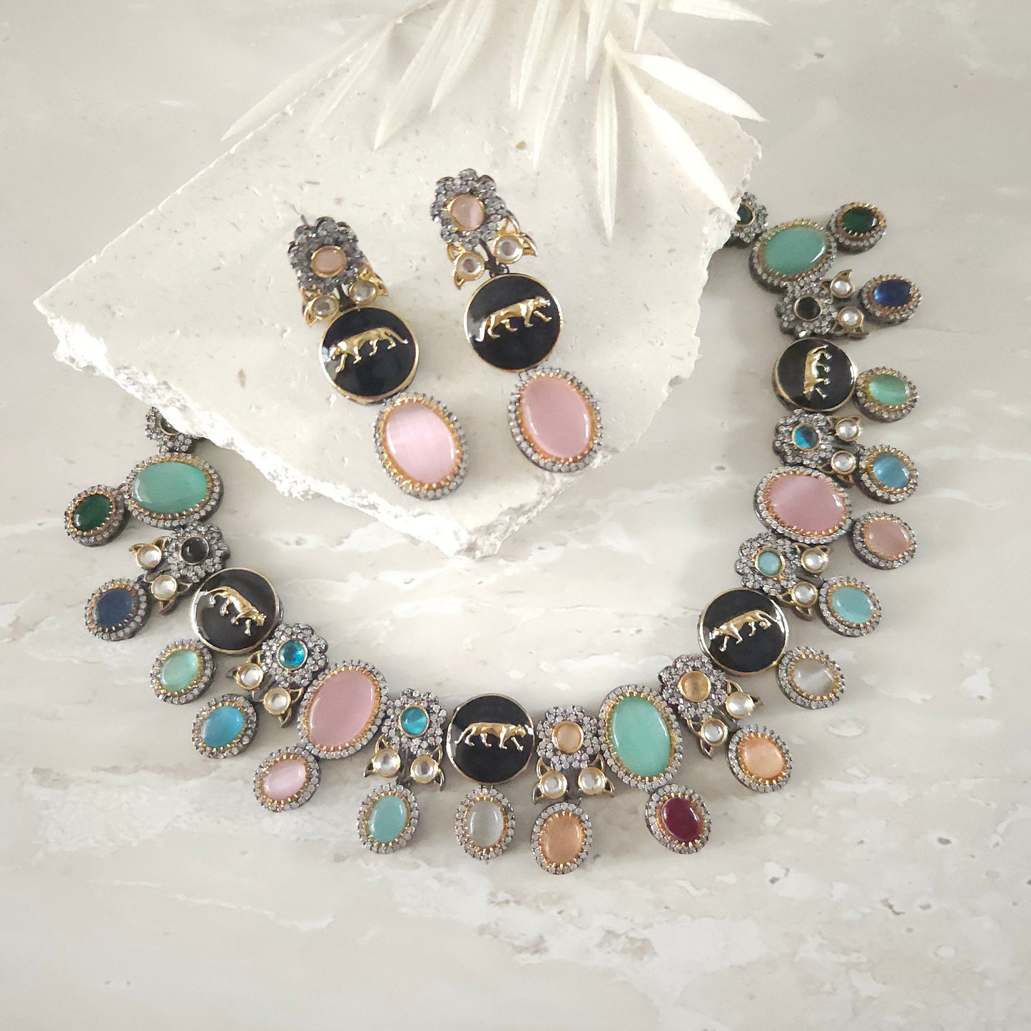 Saha necklace set