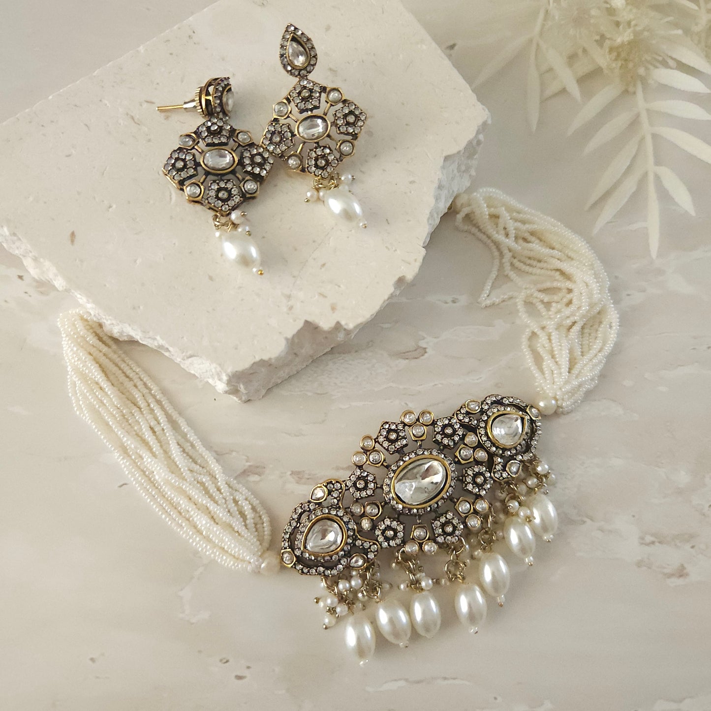 Emily necklace set - Pearl