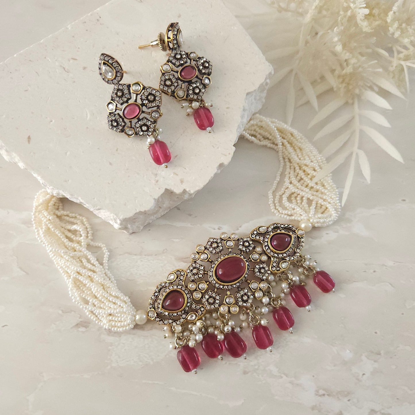Emily necklace set - Ruby