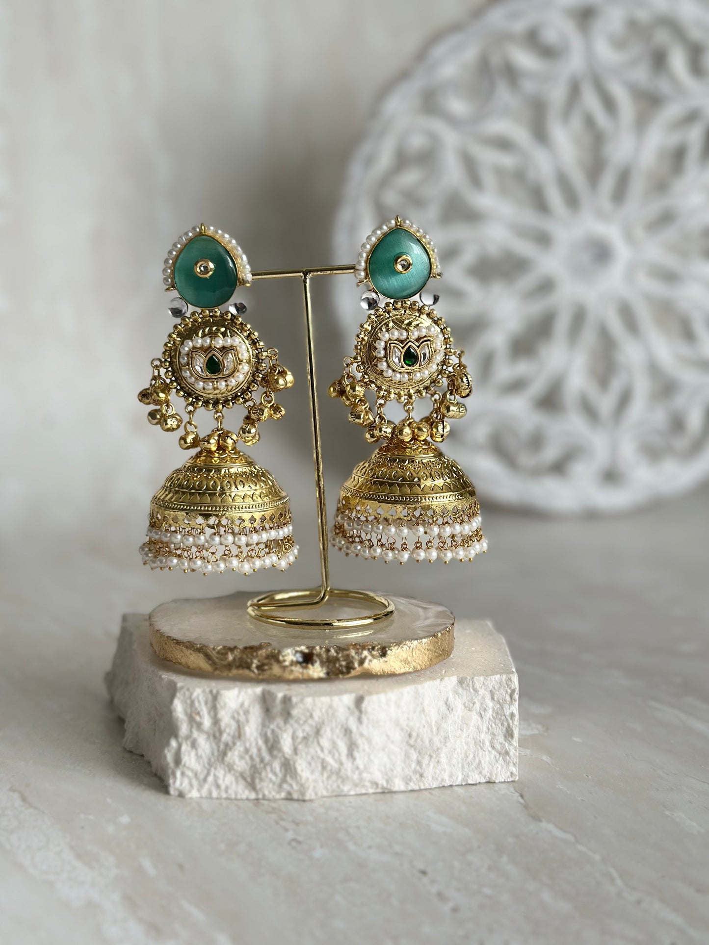 Alnaaz jhumke - Mint green