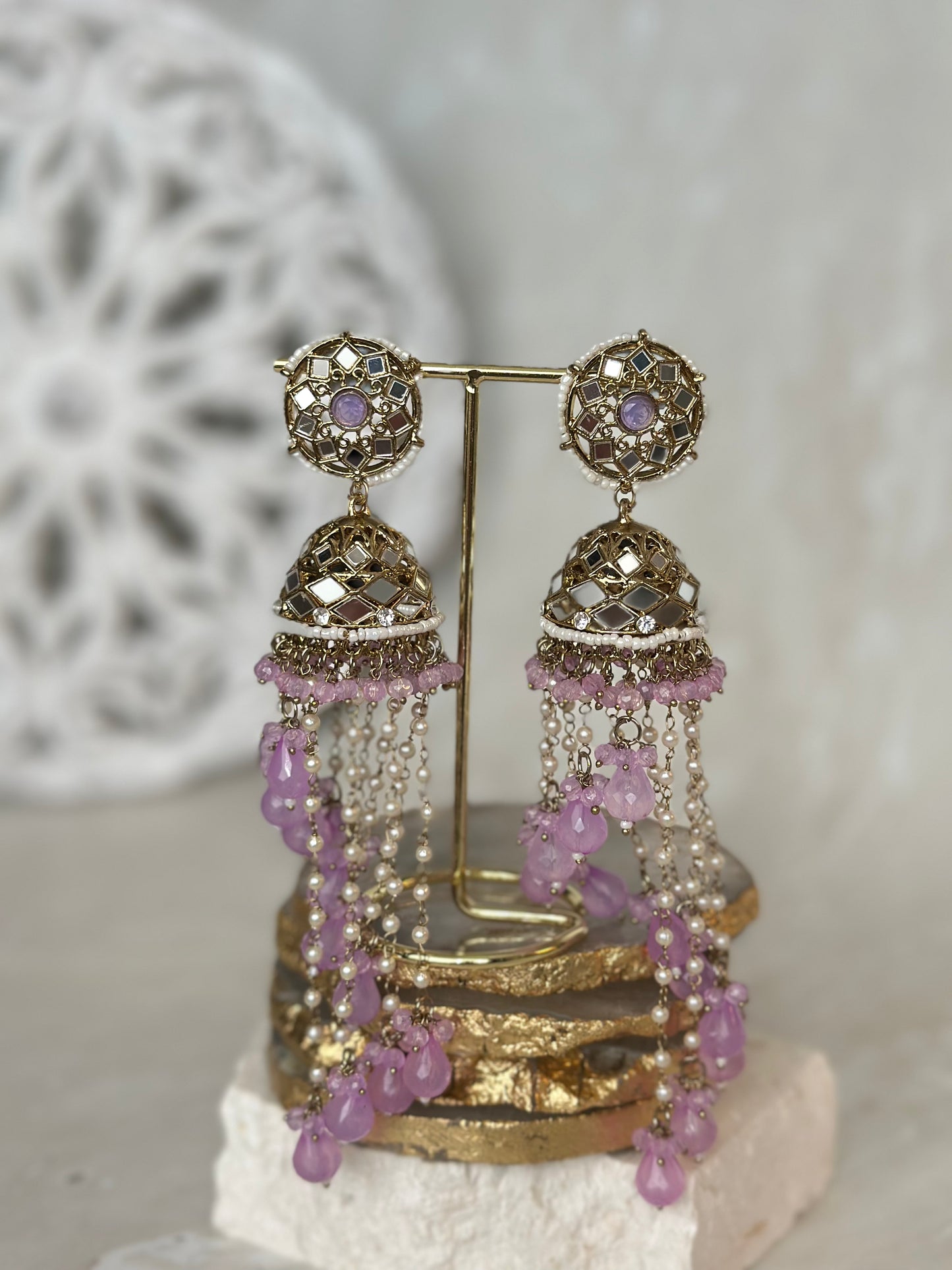 Farah jhumke