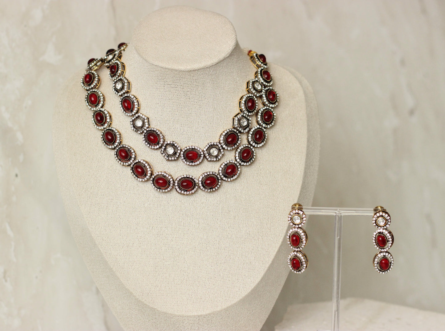 Keera necklace set - Ruby