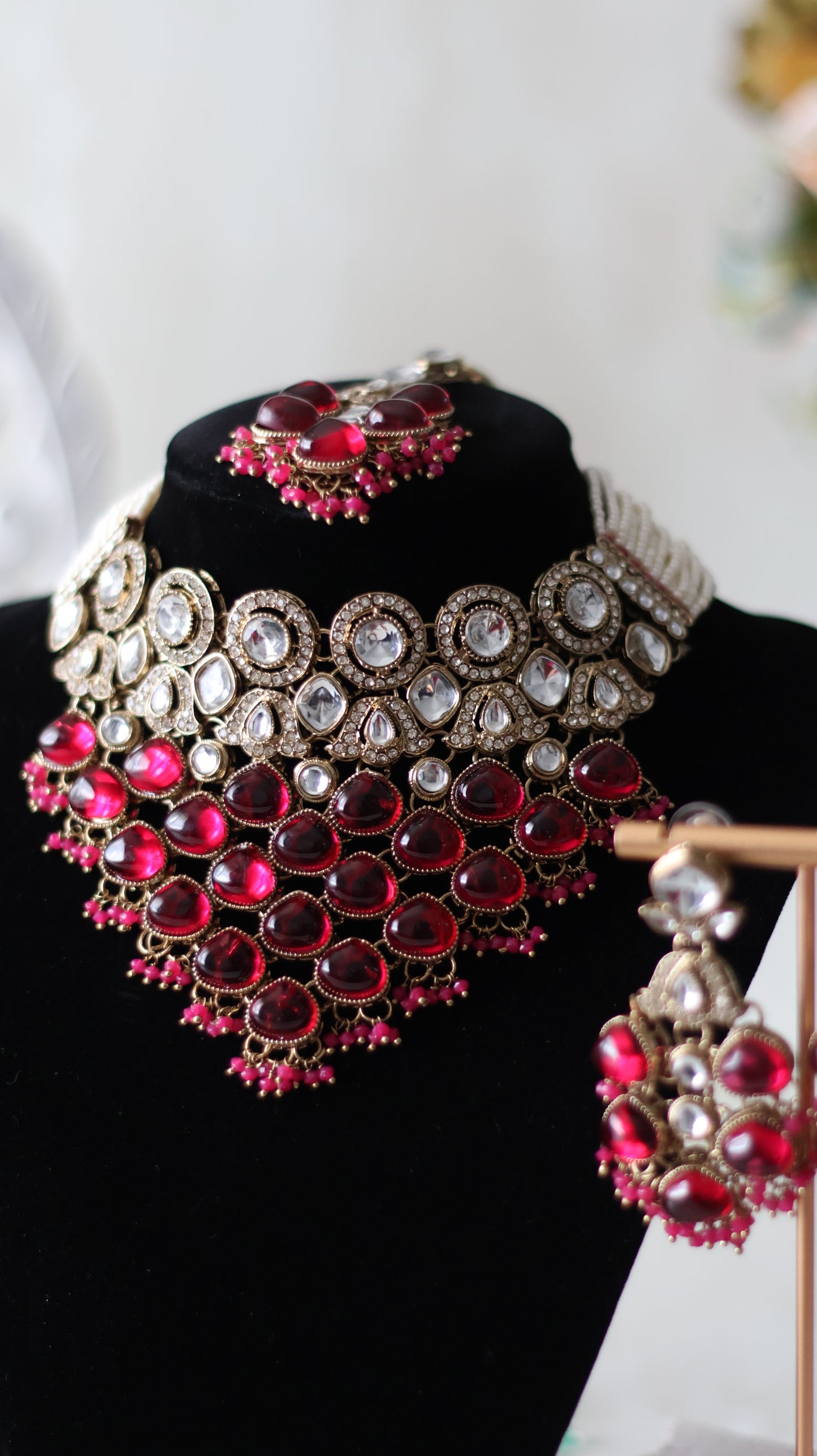 Aamna necklace set - Ruby