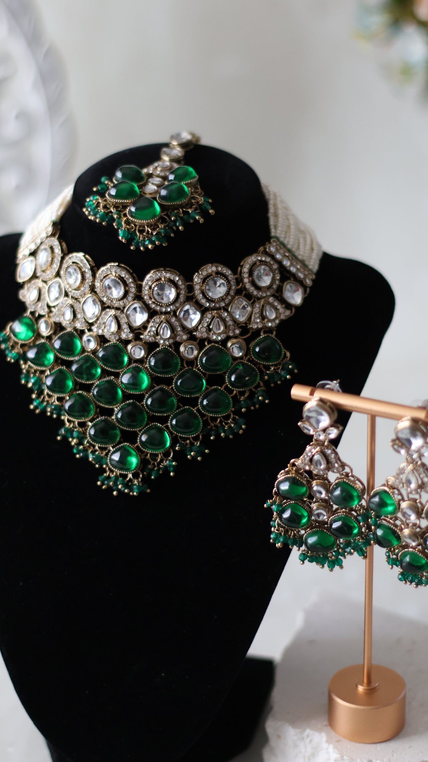 Aamna necklace set - Green