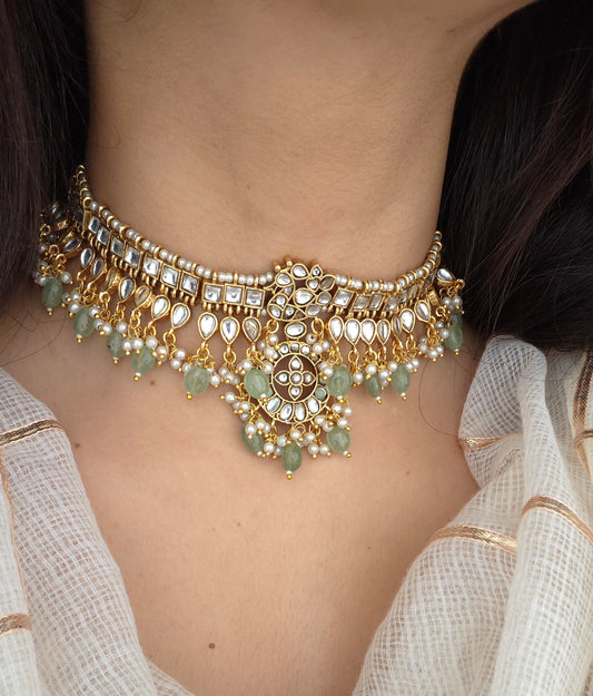 Mahnoor Necklace Set