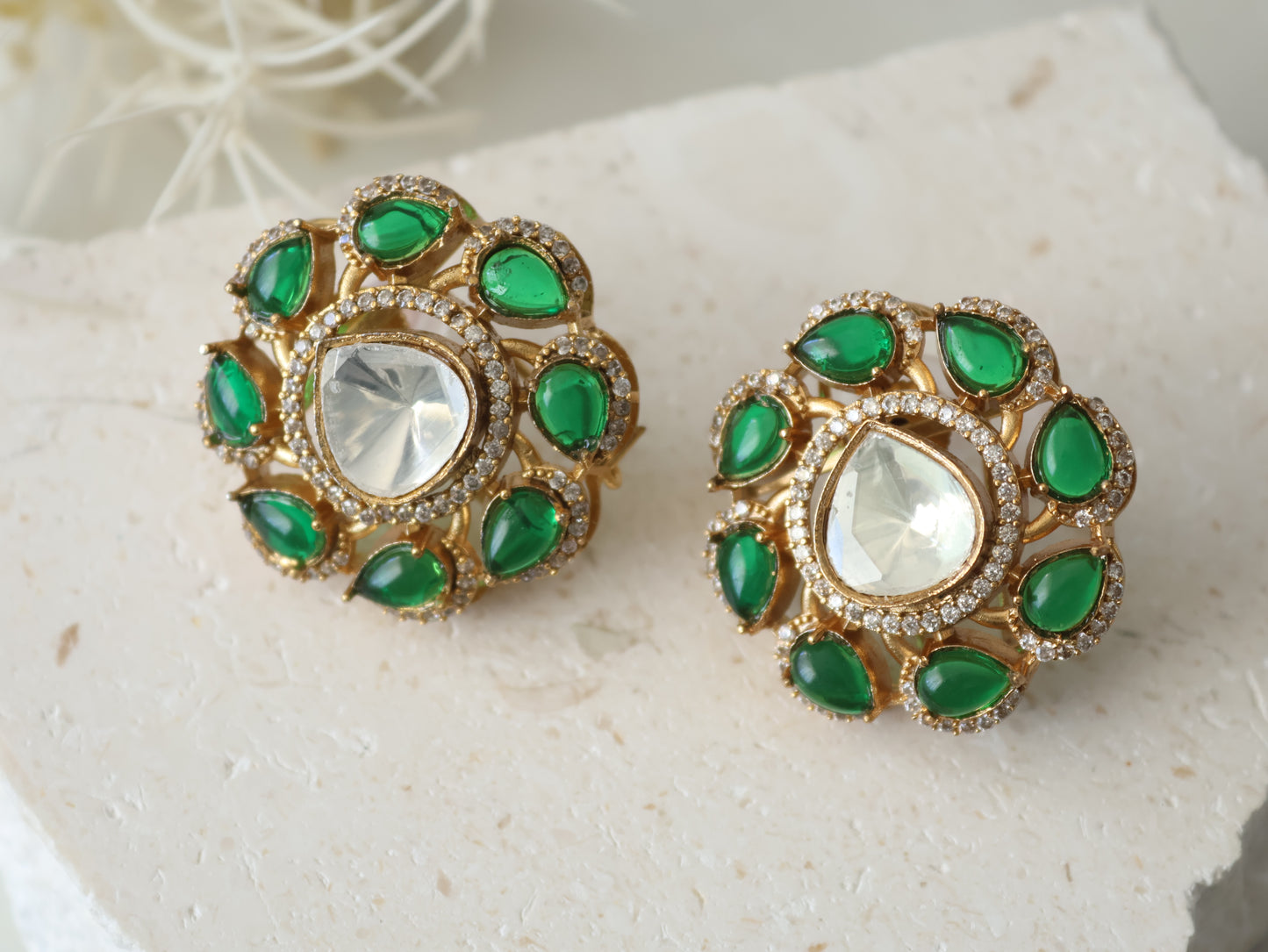 Sami studs - Green