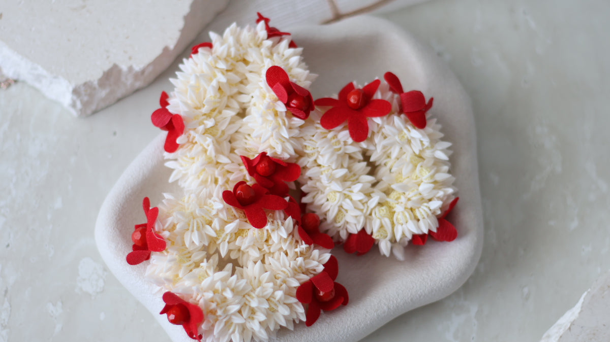 Jasmine gajra - Red