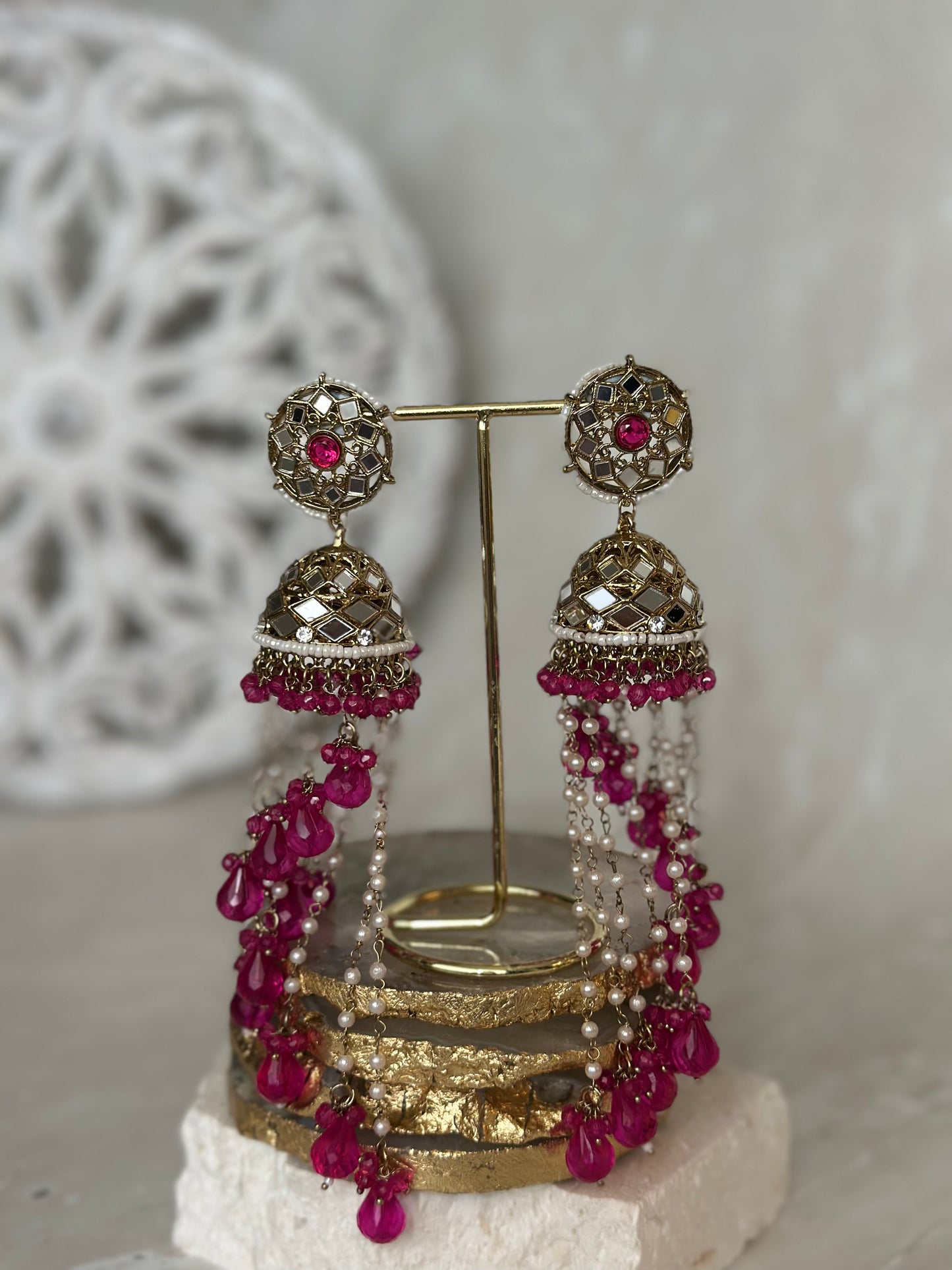 Farah jhumke
