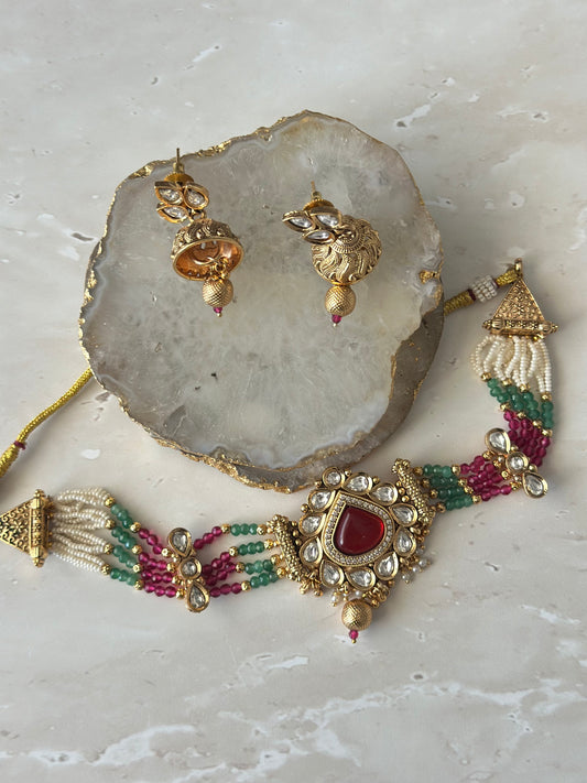 Amara necklace set