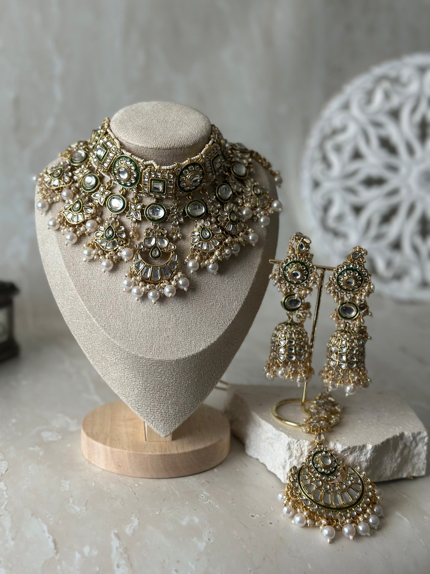 Husan necklace set