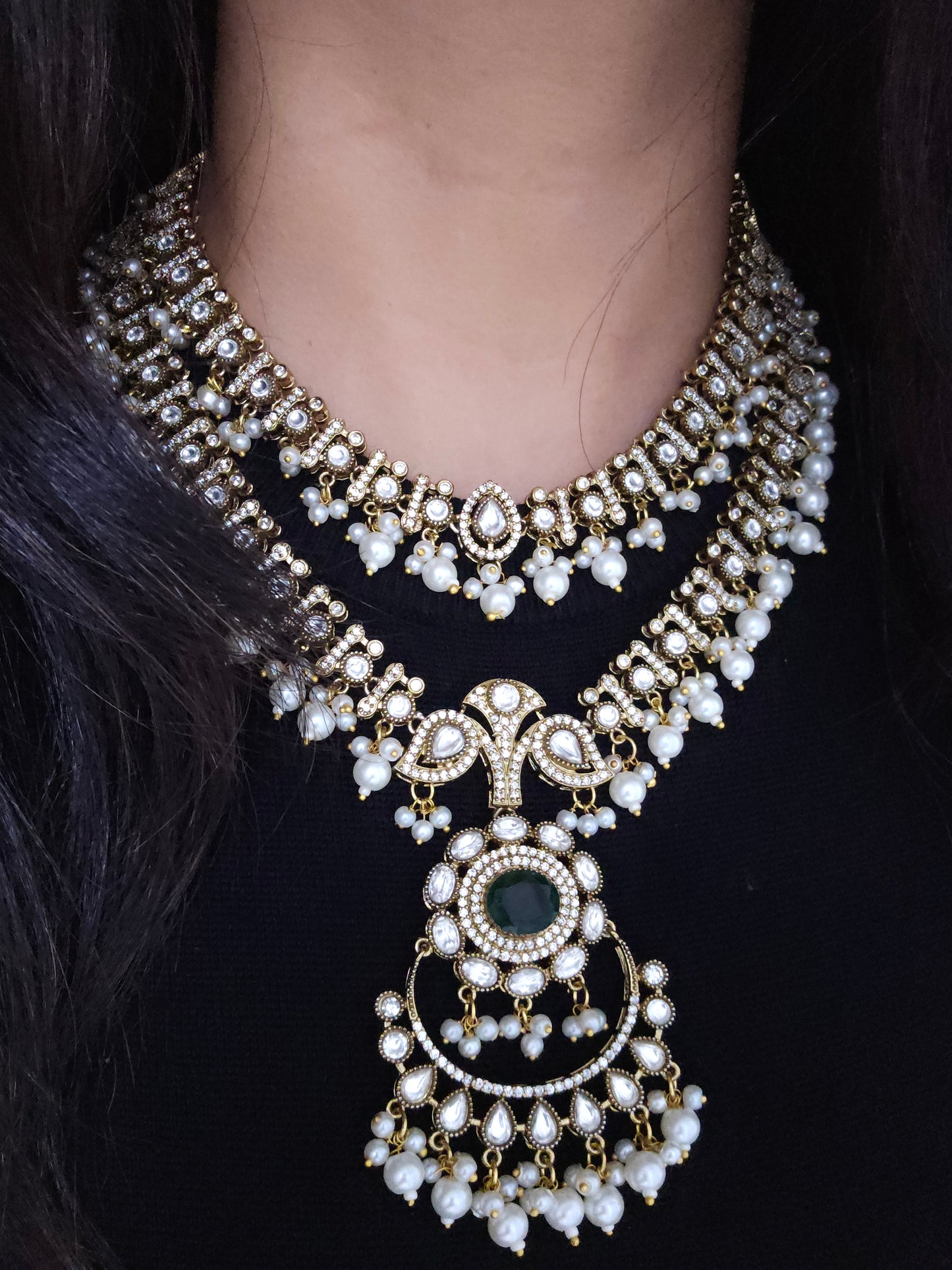 Rehmat necklace set - White