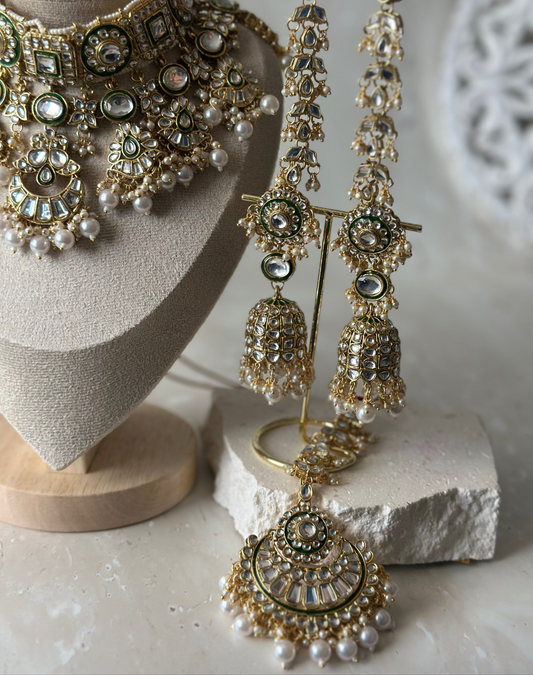 Husan necklace set