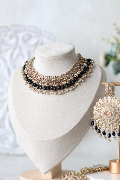 Heer necklace set  - Black