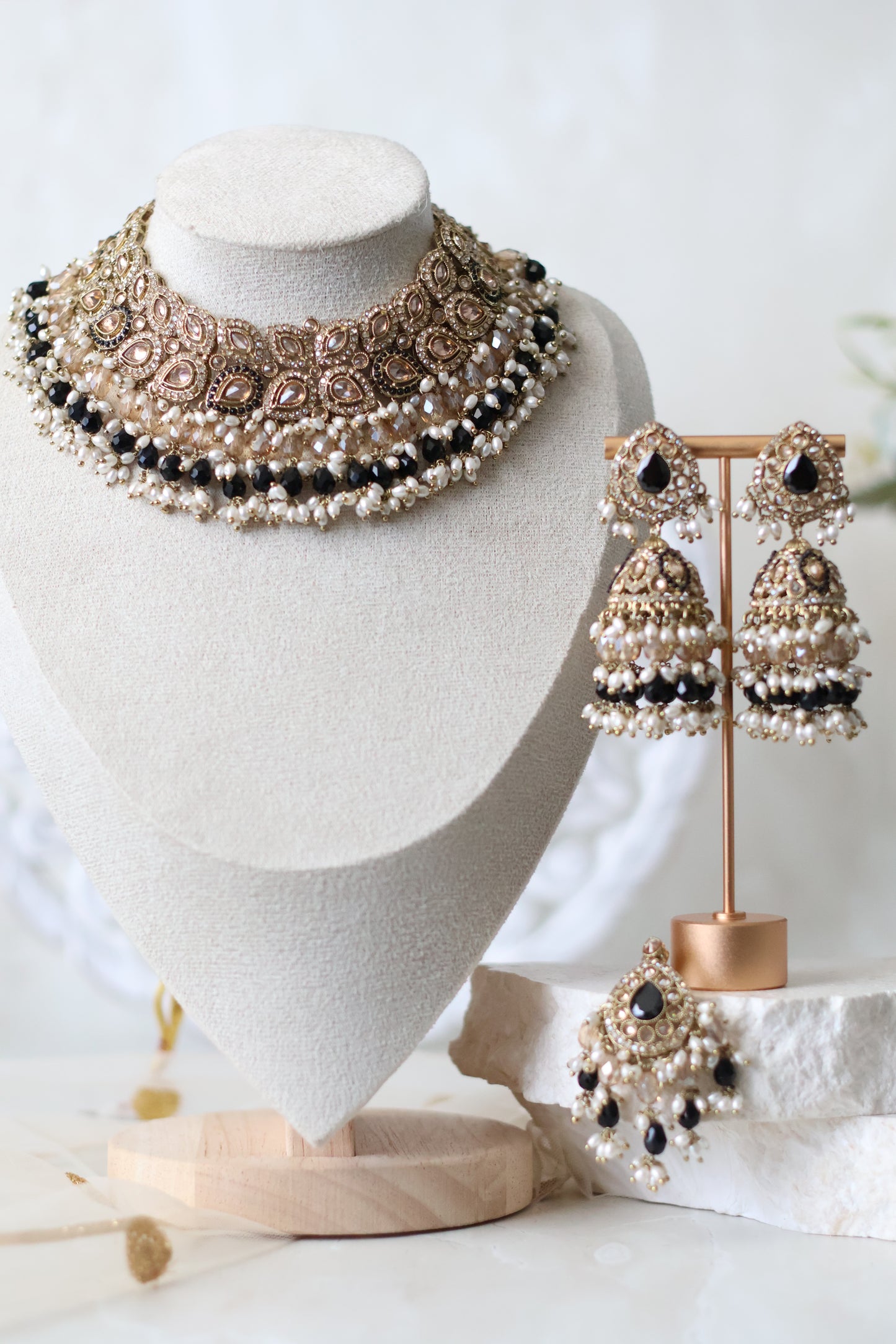 Zehra Necklace set - Black
