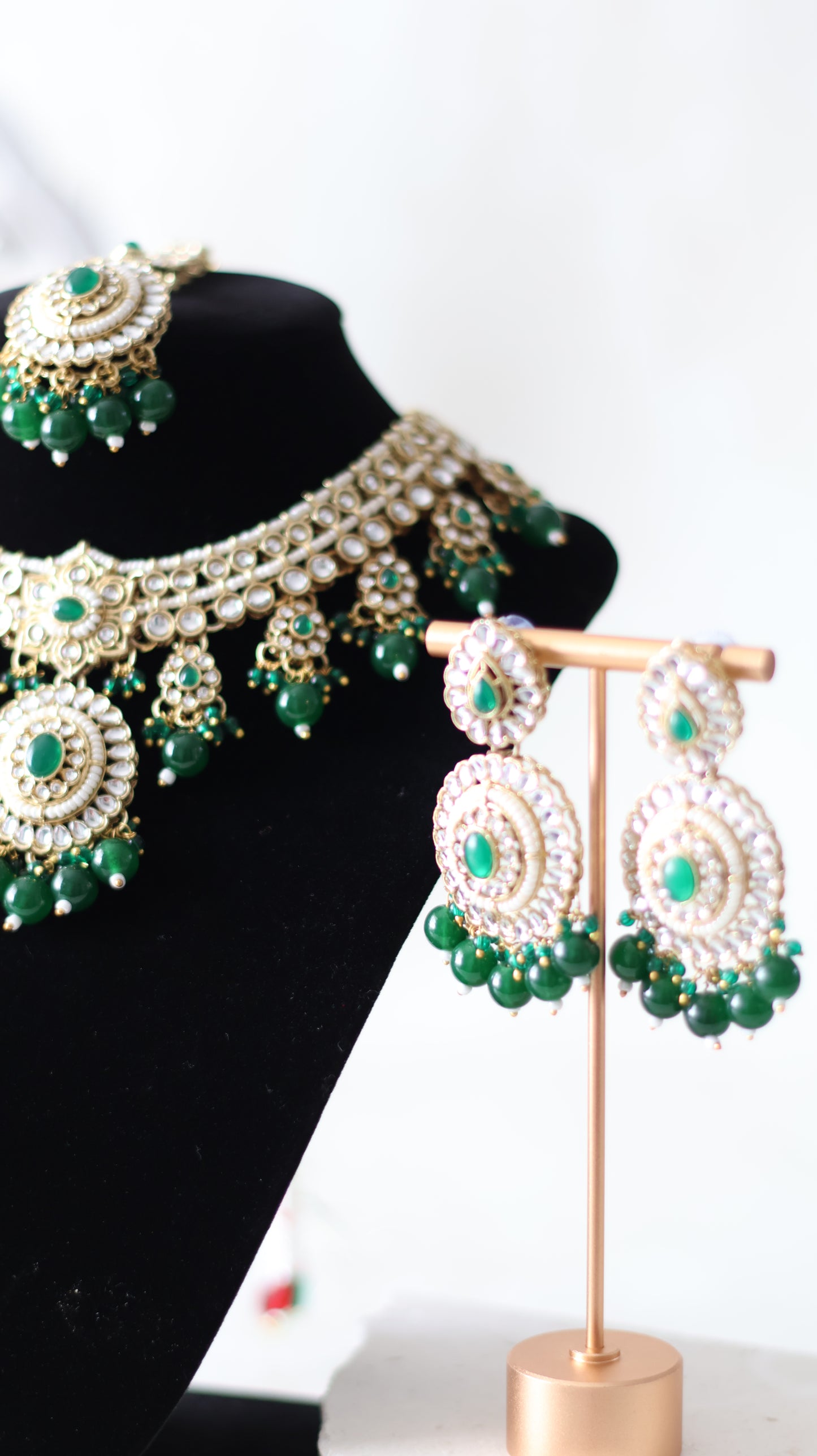 Suhana necklace set - Green