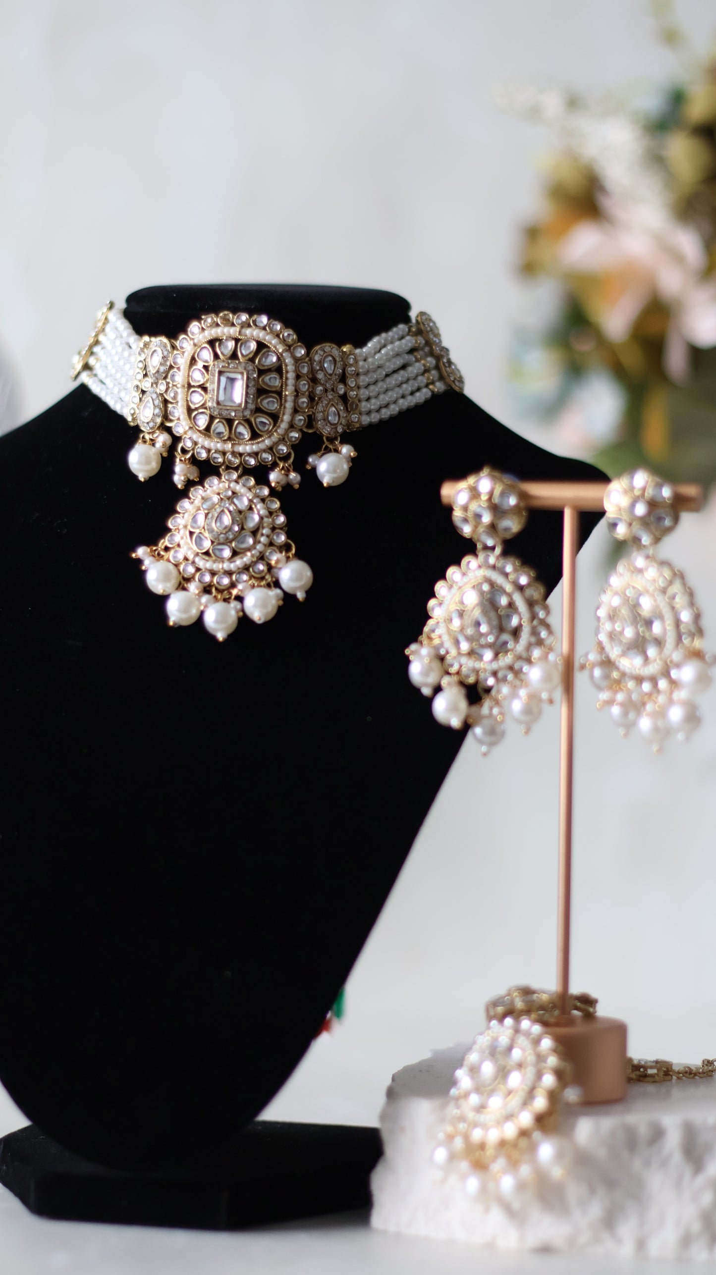 Aaliya necklace set - White