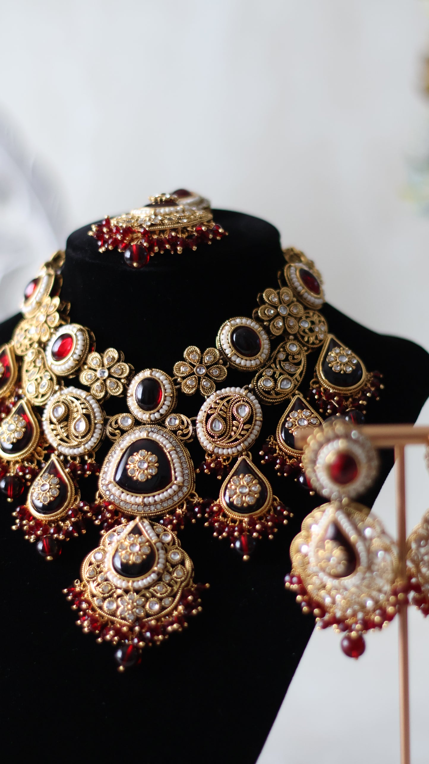 Jannat necklace set - Ruby