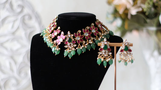 Nysa Necklace Set