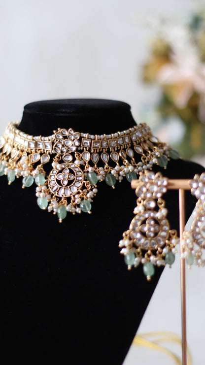 Mahnoor Necklace Set