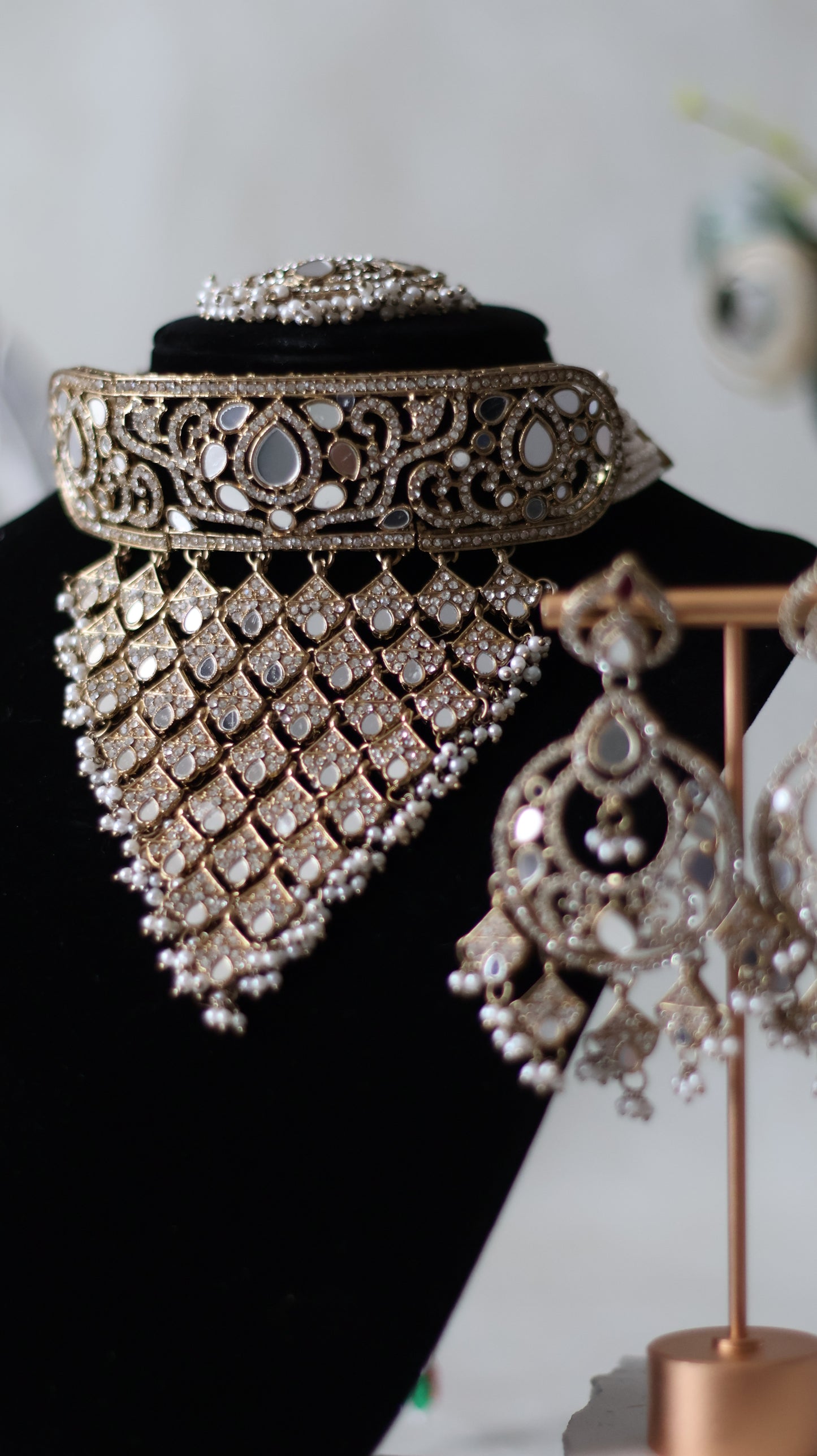 Chavvi Necklace Set