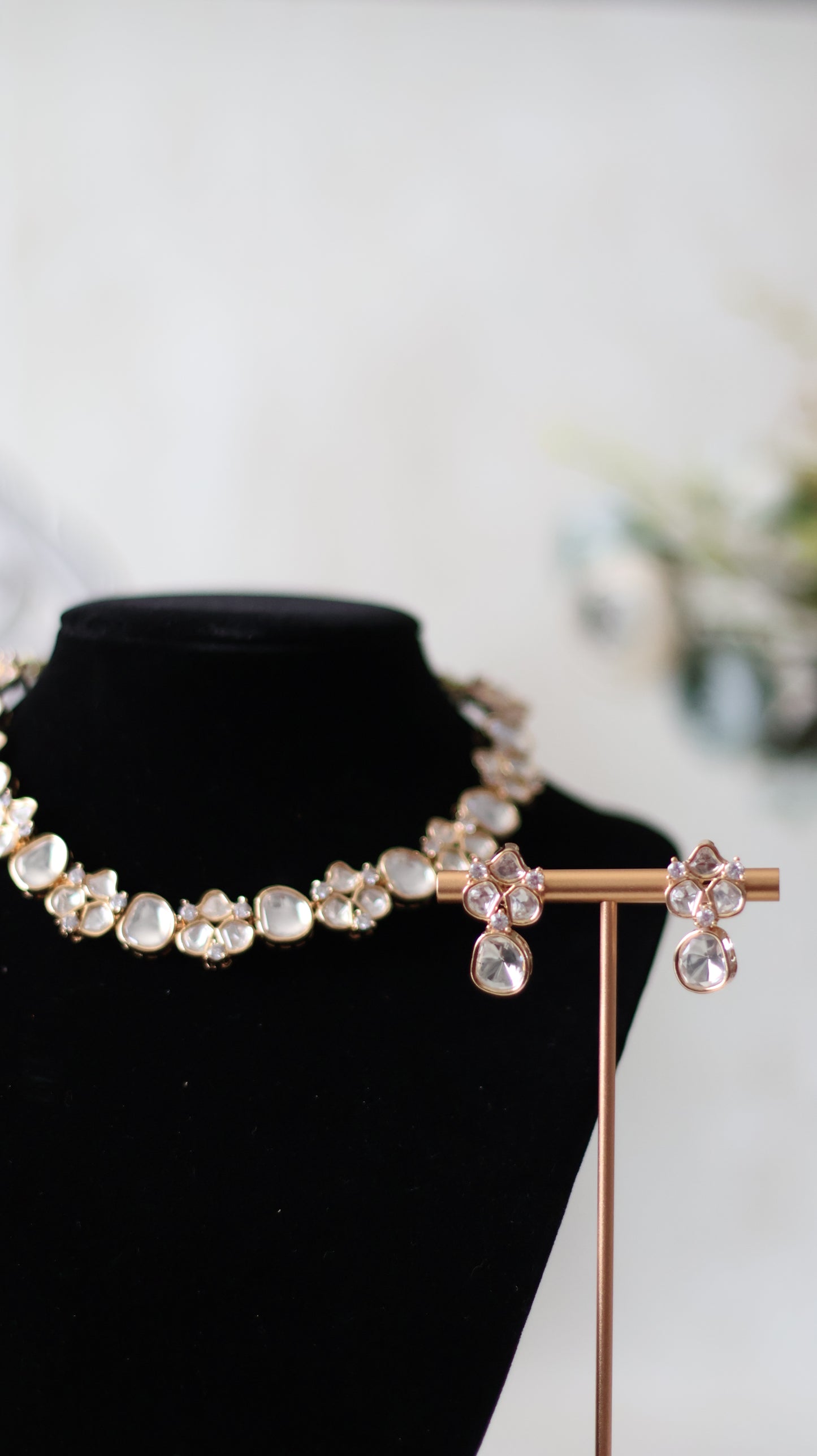 Ishani Necklace Set