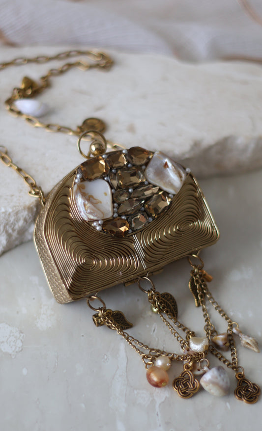 Mahi clutch - Gold