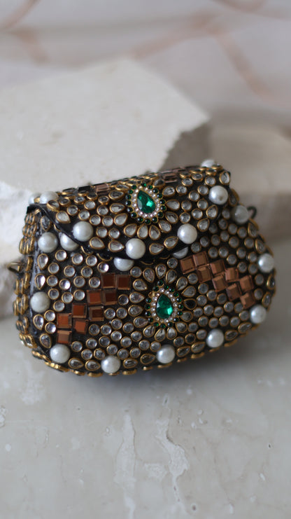 Zini clutch