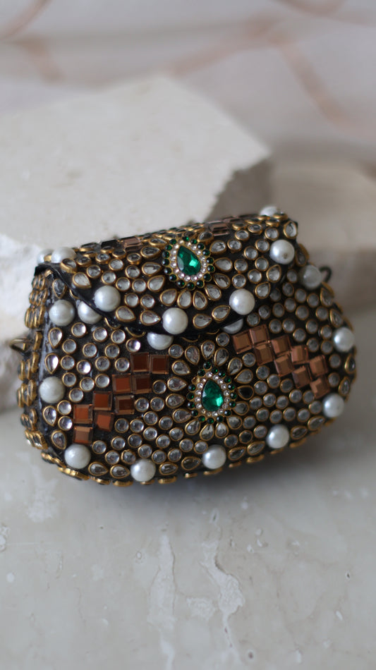 Zini clutch