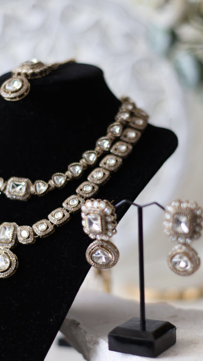 Veena Necklace set