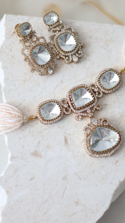 Arya necklace set