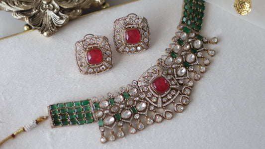 Vihana necklace set