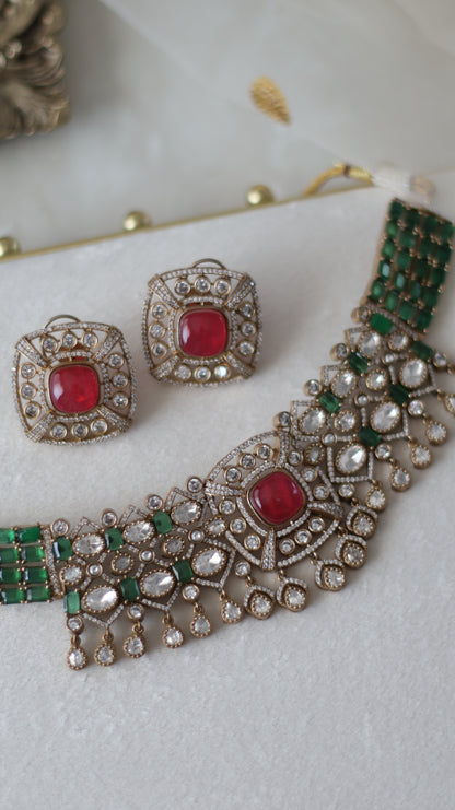 Vihana necklace set
