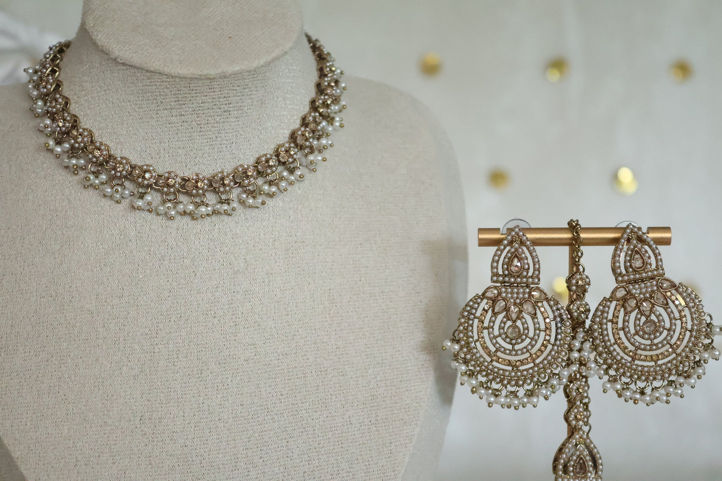 Sonya necklace set - White