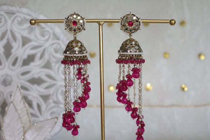 Farah jhumke