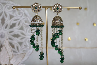 Farah jhumke