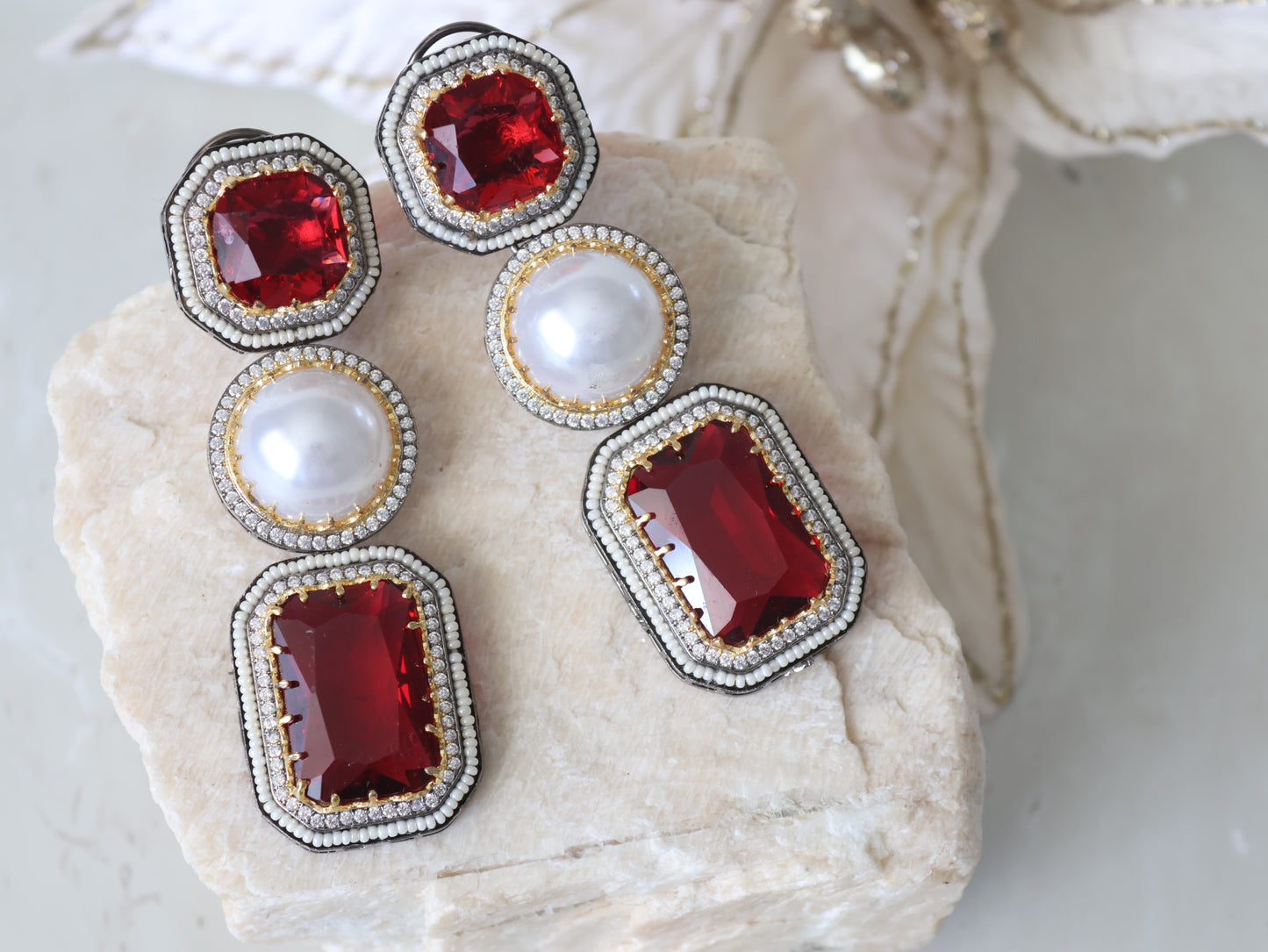 Celine earrings - Ruby