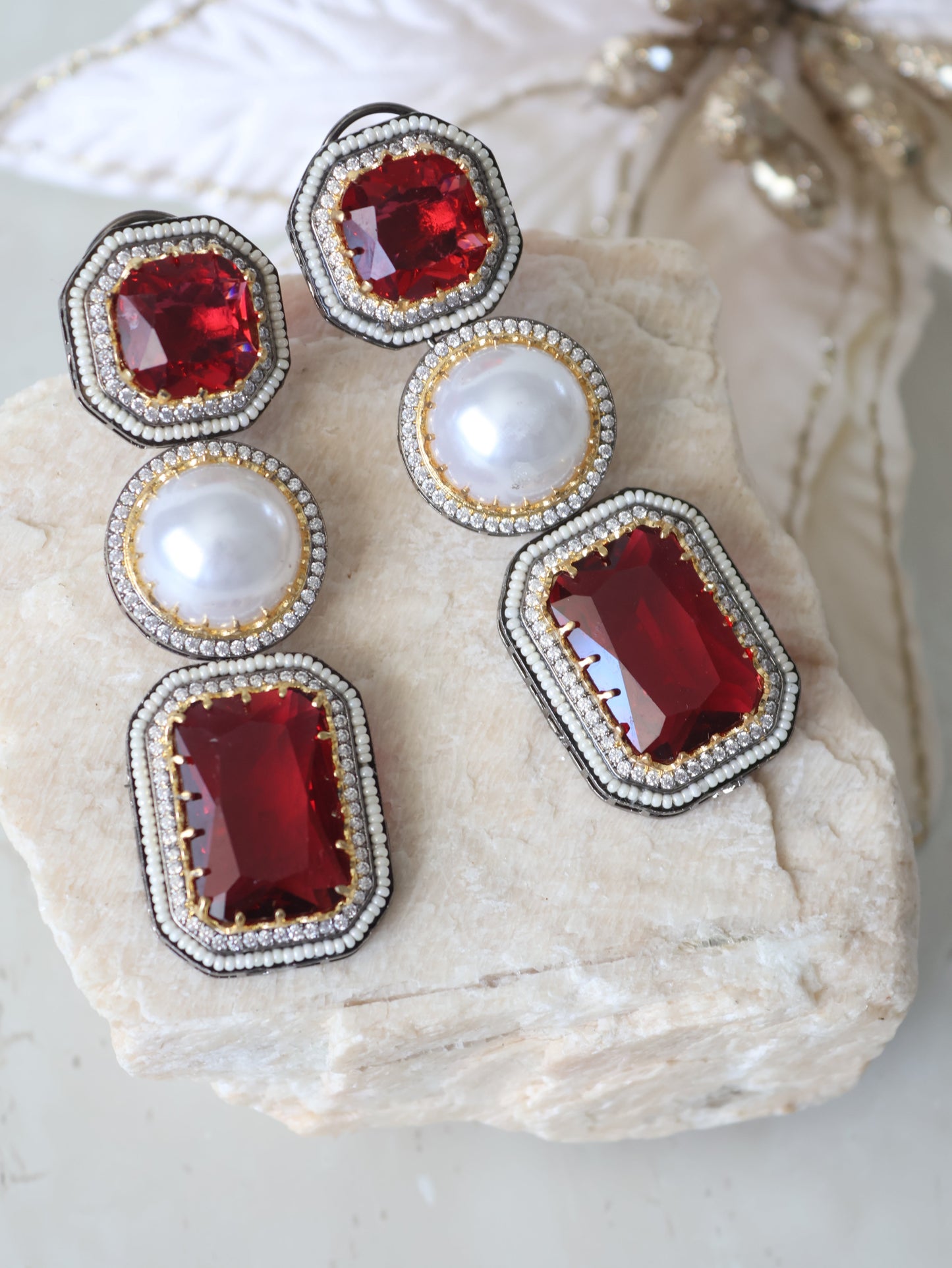 Celine earrings - Ruby