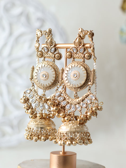 Kimmi earrings - White