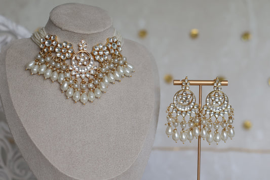 Aneet necklace set