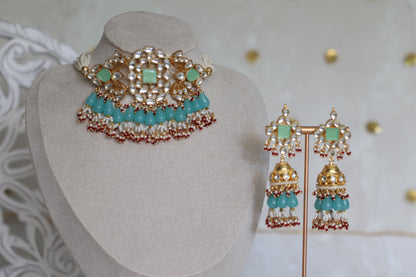 Simi necklace set
