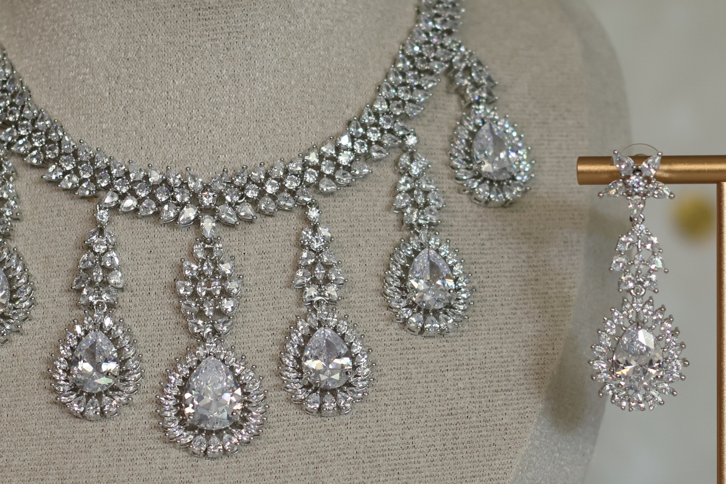 Alex necklace set