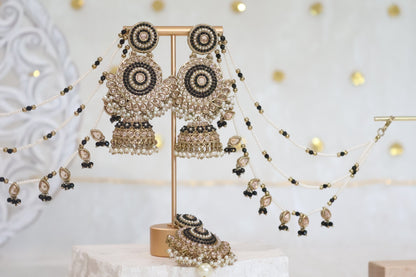 Kelly earrings tikka set - Black