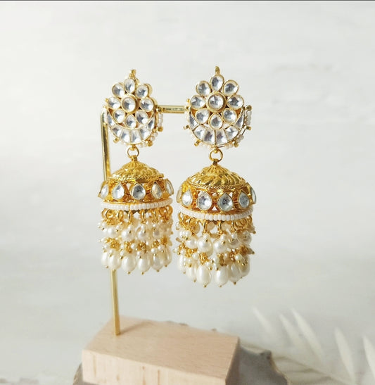 Mannat Earrings - Pearl