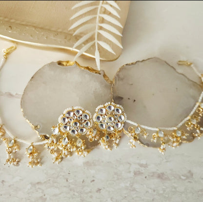Mala studs