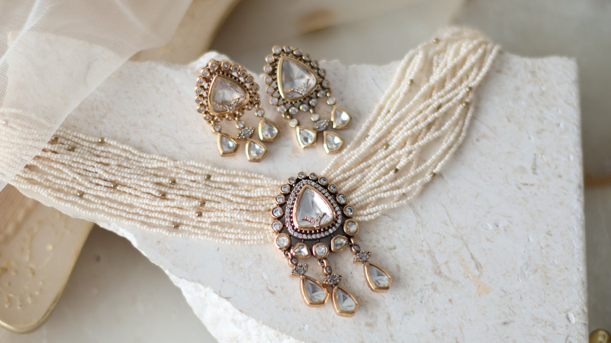 Vedika necklace set
