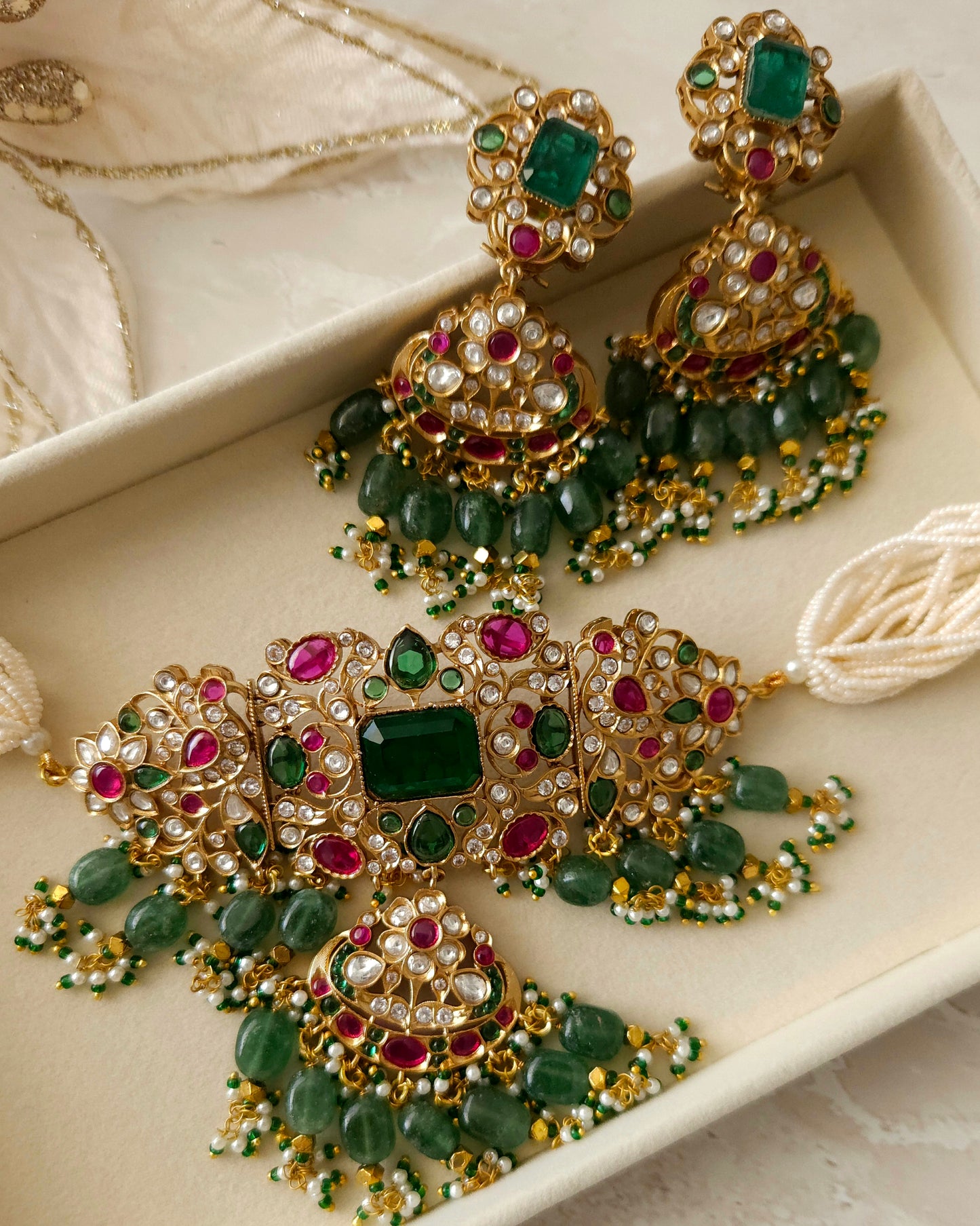 Radhika necklace set - Emerald